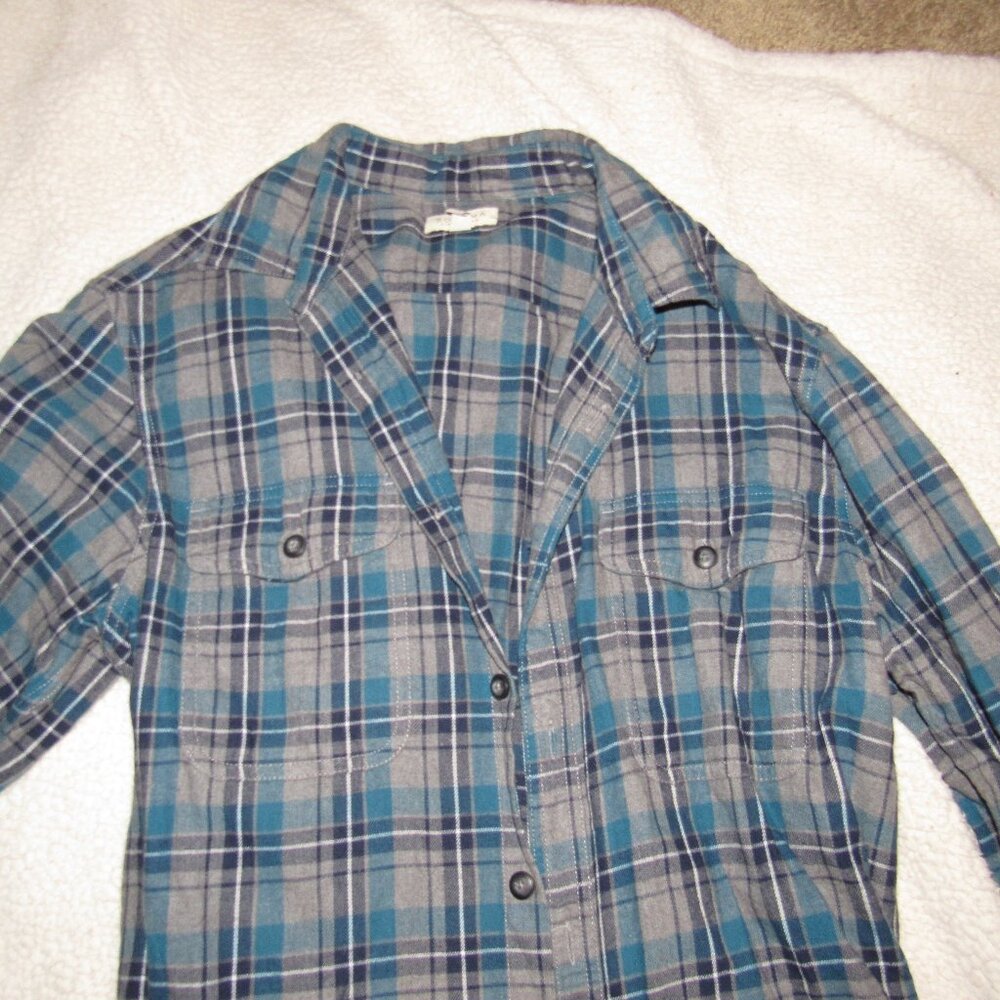 Very Nice! Men's Sonoma M Blue/Grey Plaid Button Up 100% Cotton